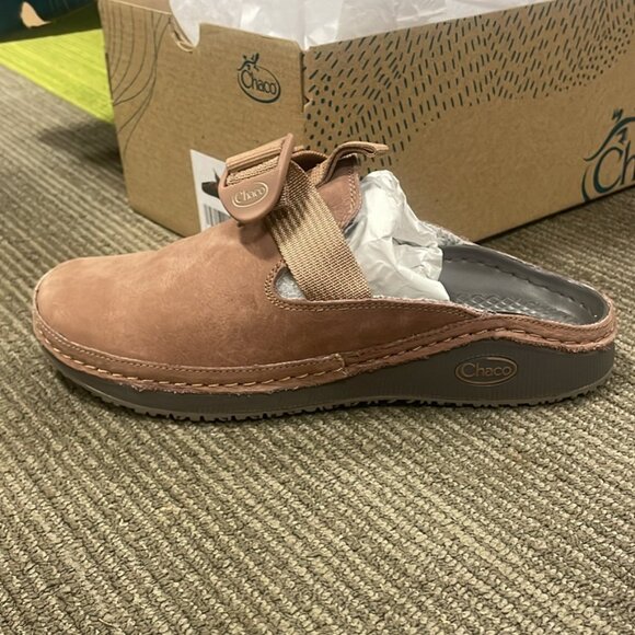 Women’s Chaco Paonia Clog Fluff - Picture 1 of 3